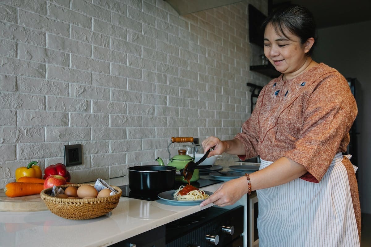 Cuisine healthy pour les seniors : découvrez des recettes savoureuses et bénéfiques pour la santé